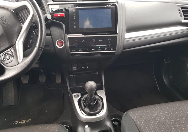 Honda Jazz cena 55900 przebieg: 92000, rok produkcji 2016 z Goleniów małe 704